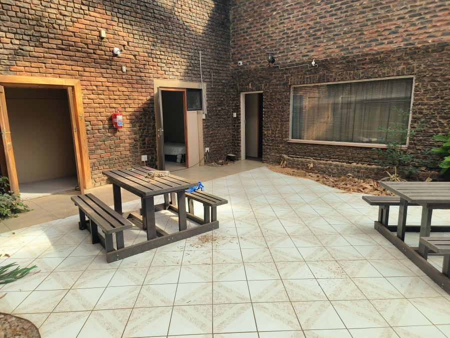 23 Bedroom Property for Sale in Kannoniers Park North West